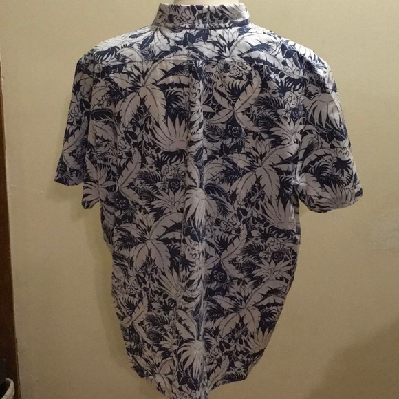 Vineyard Vines Floral Slim Fit Tucker Shirt in 100% Blue and White Cotton (XL) - Picture 3 of 7